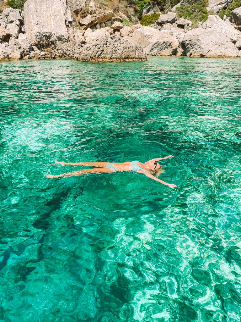 пляж Палеокастрица