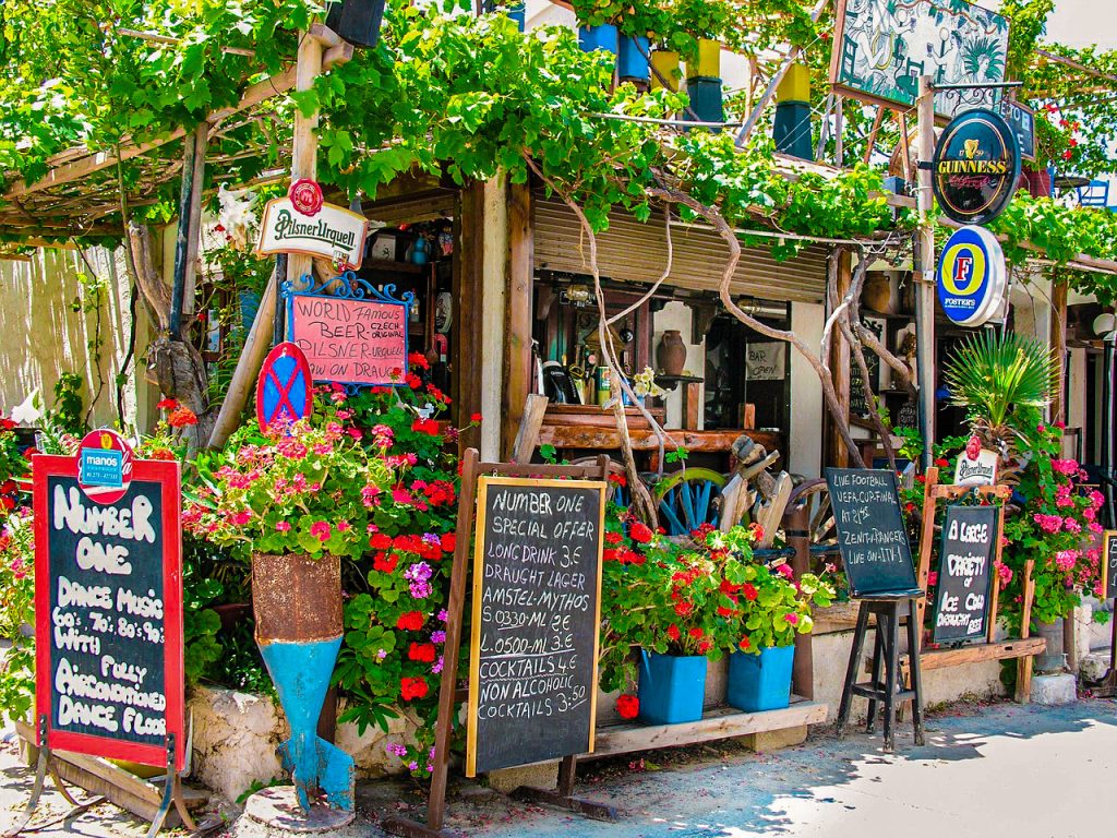 Уютные греческие кафе и бары