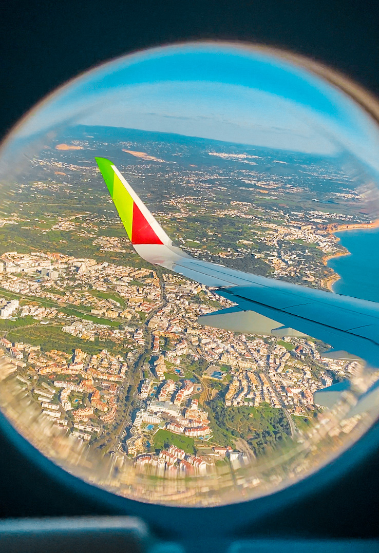 Акция от TAP — бесплатный авиабилет для ребенка.